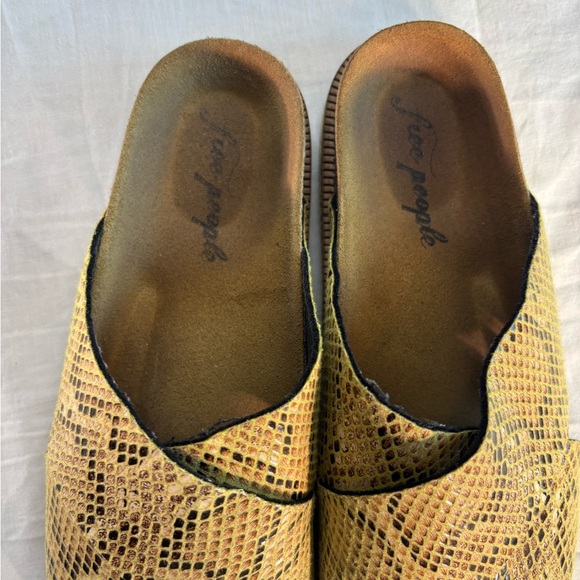 Free People Viola Sidelines Snakeskin Cork Sandals , Size 8 - Picture 5 of 9